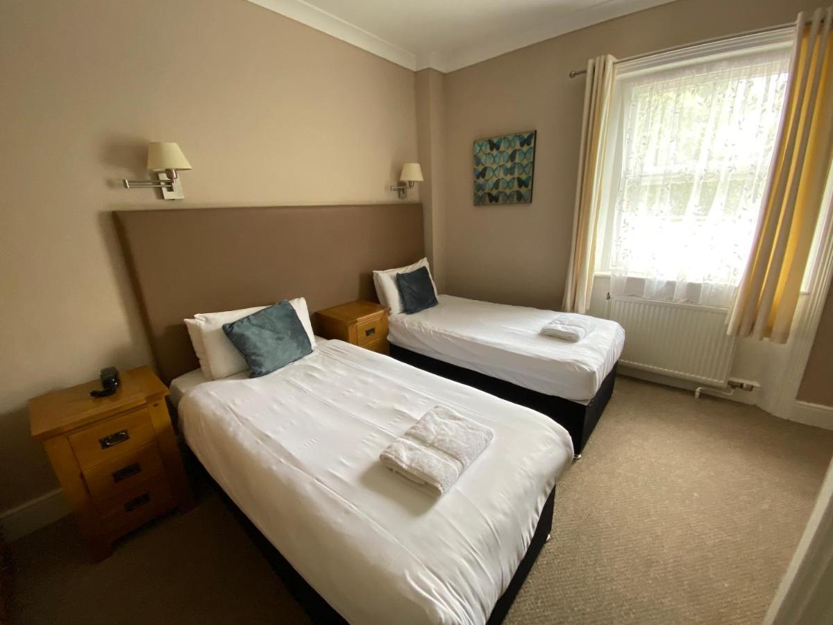 Hinton Firs Hotel Борнмът Екстериор снимка