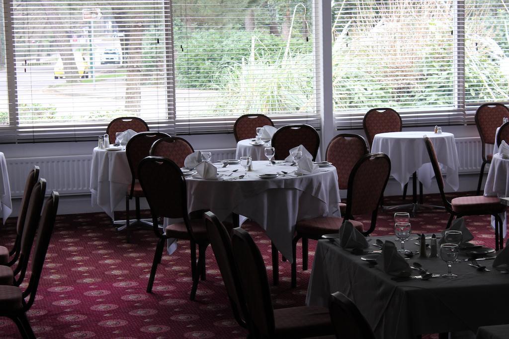 Hinton Firs Hotel Борнмът Екстериор снимка