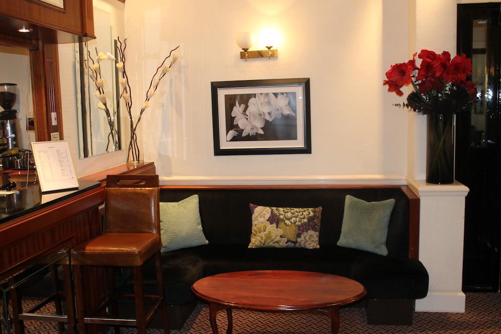 Hinton Firs Hotel Борнмът Екстериор снимка
